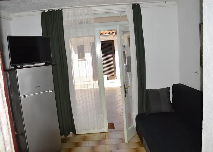 Zita アパート ポレッチ